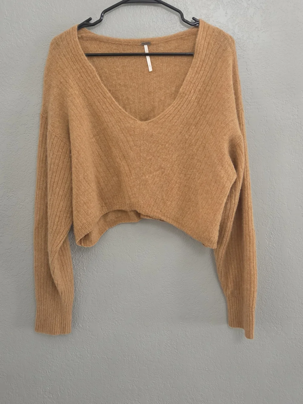 Free People Elias V-Neck 100% Cashmere Cropped Sweater Cinnamon Medium